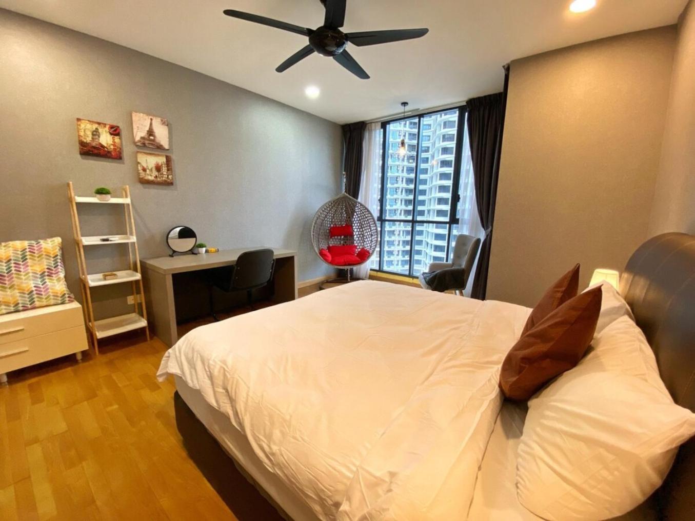 Kl Gateway Residences Apartment Kuala Lumpur